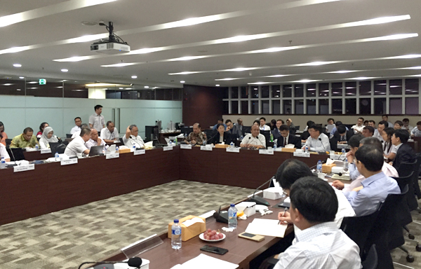 1511838157419311.jpg 座谈会现场.jpg
