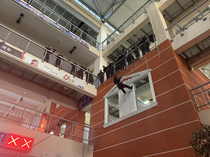 1540946236167847.jpg 实操演练(逃生与速降).jpg