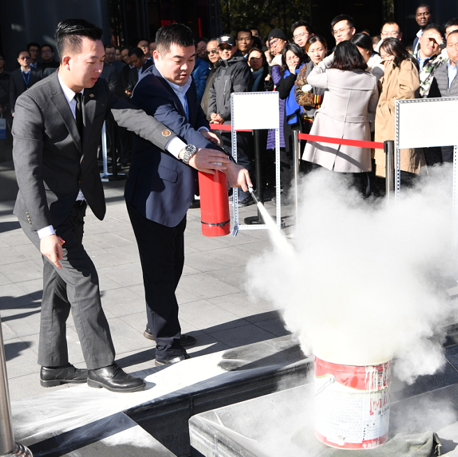 1541751911570434.png 消防灭火实操演练.png