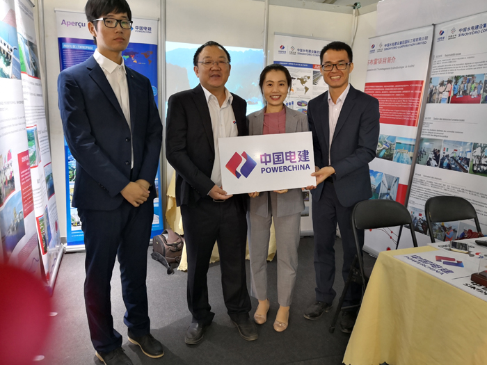 1544494765763488.jpg 科特迪瓦代表处一行合影.JPG