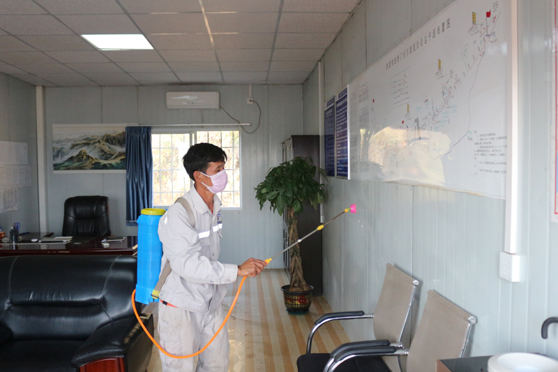 消毒办公室.张琳琳摄.JPG
