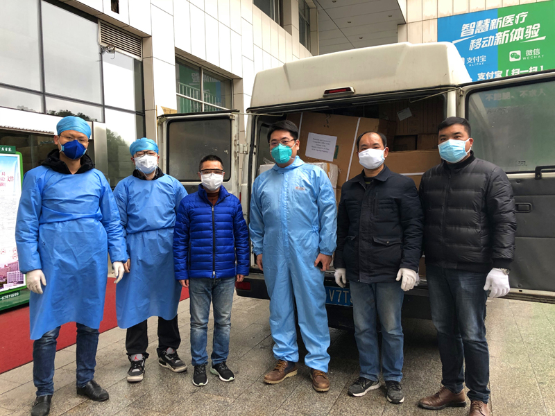 附件4 救援物资抵达武汉大学中南医院.jpg