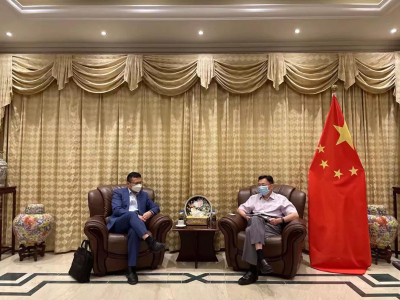 季晓勇拜会中国驻阿联酋大使倪坚.jpg