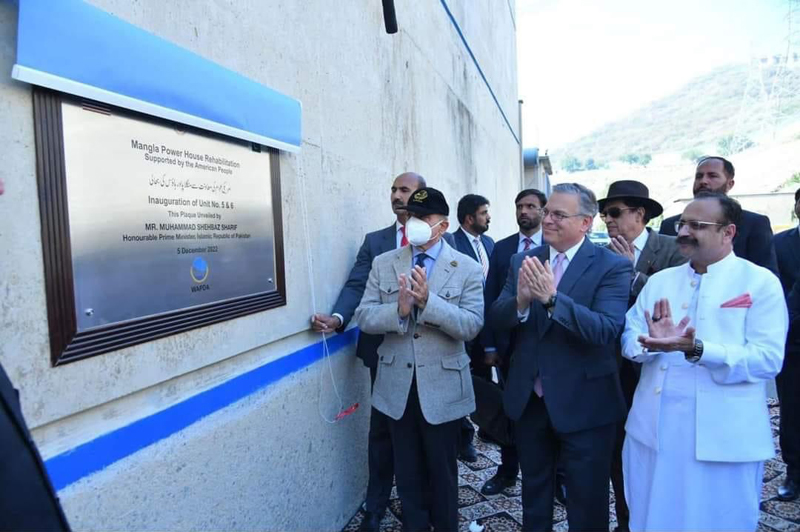 巴基斯坦总理出席曼格拉水电站改造项目新修复机组落成仪式2.jpg