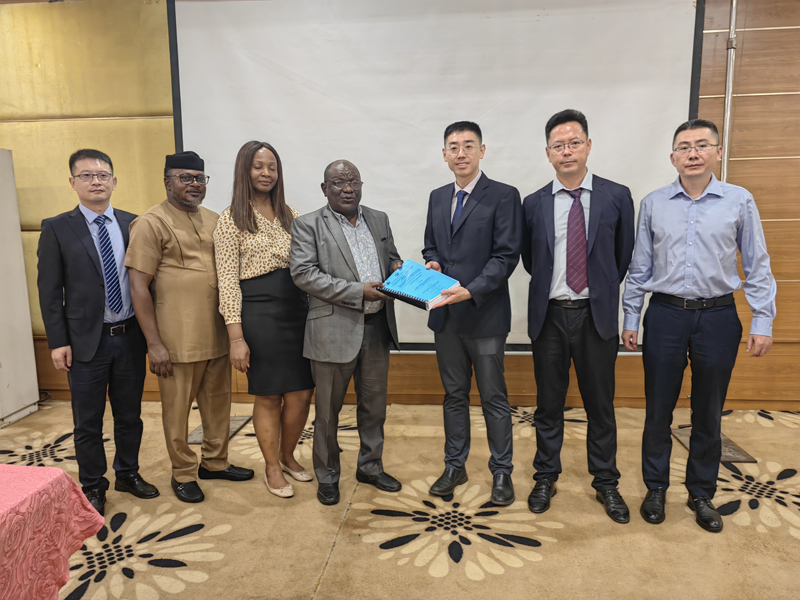 2023.5.5 公司签约尼日利亚贡贝灌溉项目.jpg