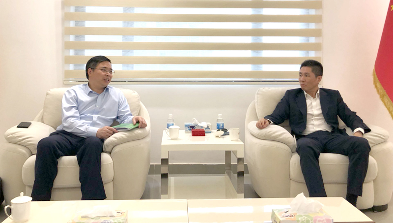 陈观福总经理拜会中国驻伊拉克大使.jpg