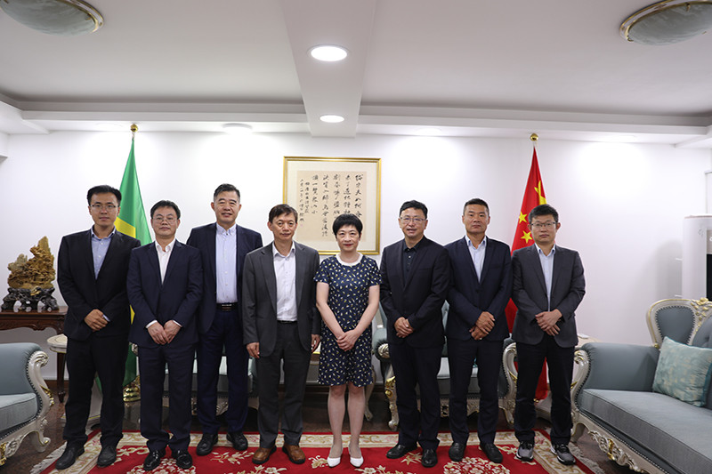 1. 拜访中国驻里约热内卢总领馆田敏总领事.JPG