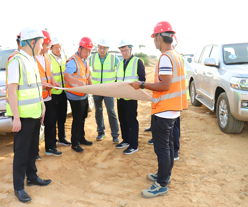 图4-唐玉华调研科特迪瓦阿比让Y4环城高速公路项目.JPG