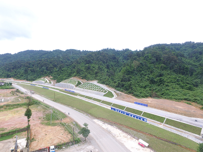 水电十局-DK280路基绿色施工 (2).jpg