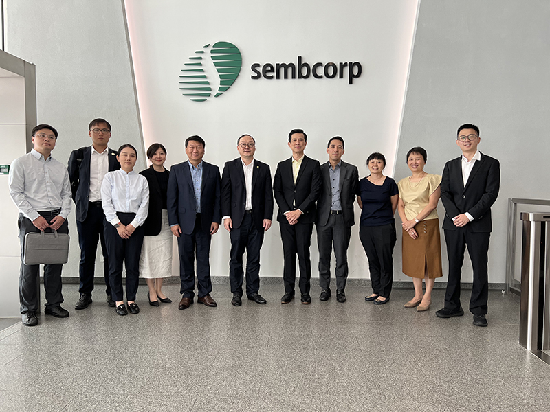 图2 胜科集团合照.jpg